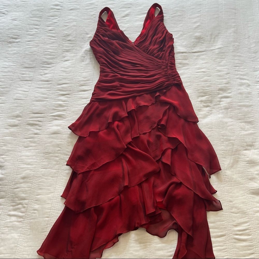 💃 Tadashi Red Silk Ruffle Tier V-Neck Dress - Size 8